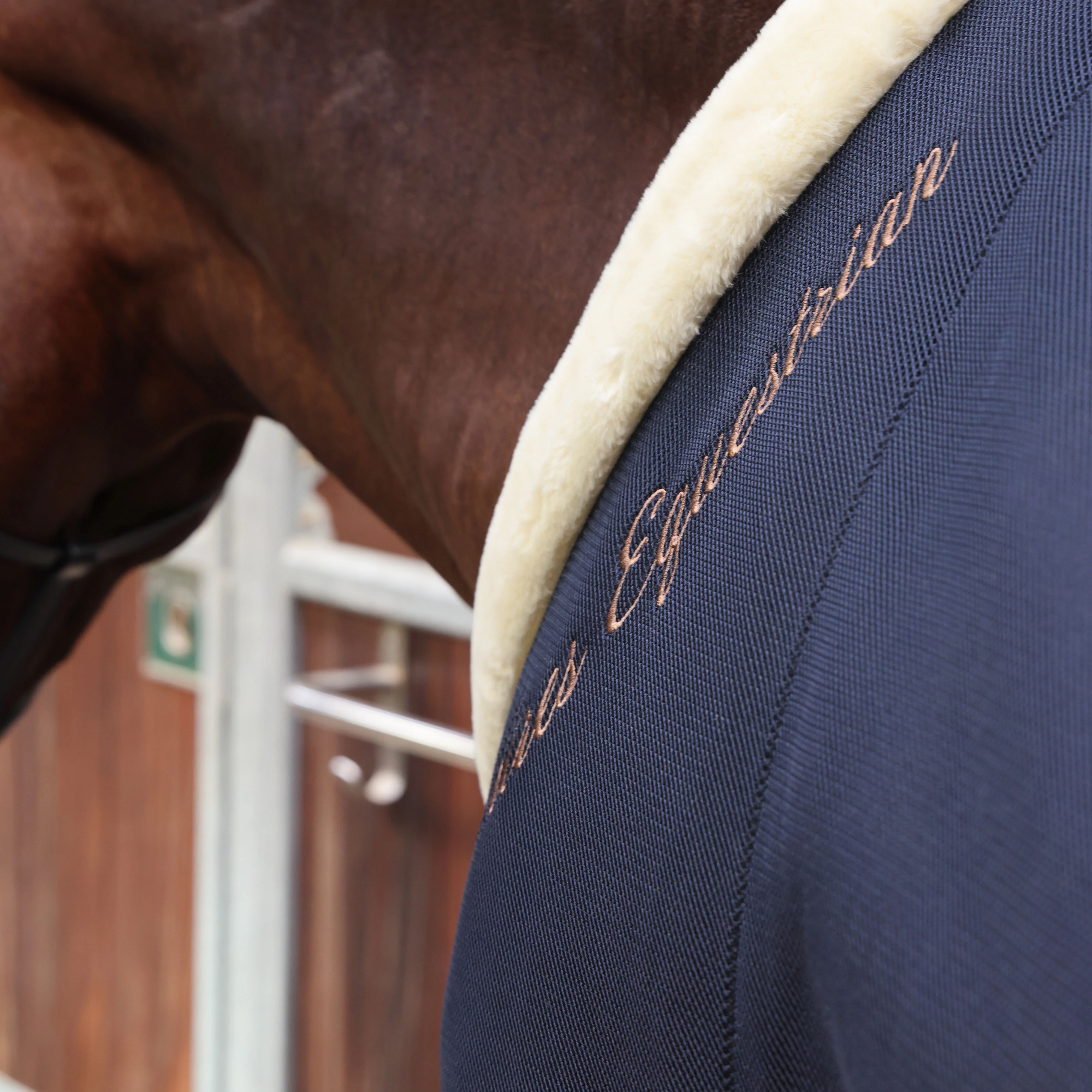 Shires Deluxe Air Motion Cooler - Image 3